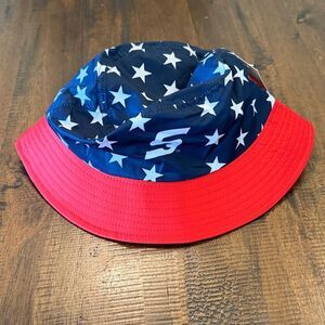 Snap-On  Star Print Bucket Hat - Navy & Red